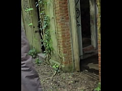 Play MP4 - Casting fan 4 &agrave; brest &period;&period;&period;En attendans que ma copine lysia ne d&eacute;bauche pour l&period;&period;&period;