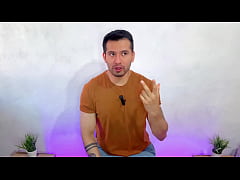 Play MP4 - Policia militar cubano dotado recibe sexo oral de un hombre en un callejon de noche detras de un arbol&period; relato sexual