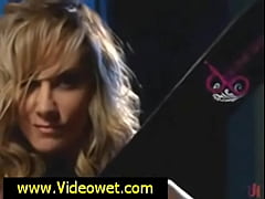 Play MP4 - Dominatrix Squirts All Over Black Slave