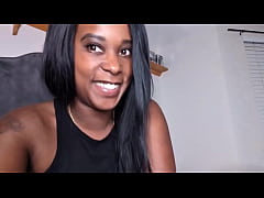 Play MP4 - I offer vore sexting sessions with POV videos&period; 30 minutes&sol;&dollar;90&period; Direct your vore fantasy with me&period;