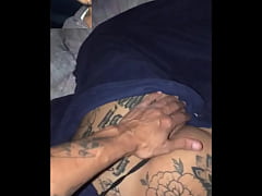 Play MP4 - Minha amiga tava descansando e encontrei ela peladinha&comma; gozei no cuzinho dela &lpar;COMPLETO NO RED&rpar;