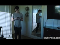 Play MP4 - gayruptive&period;com-Troye Jacobs spread wide open taking Andrew Millers throbbing cock deep into his asshole