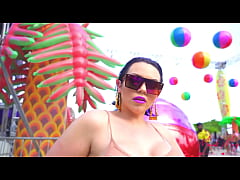 Play MP4 - Miami Beach slut fucks BBC on beach