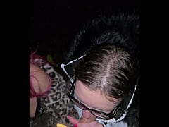 Play MP4 - Deux salope suce une bite et aval le jus dans un jardin