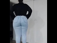 Play MP4 - Ready to go out at night looking for love ️