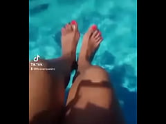 Play MP4 - Foreversweetx - update &num;1 - Feet Pool &quest;