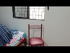 Play MP4 - 18-year-old girl masturbating for the first time with a giant dildo