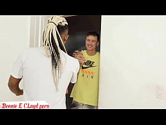 Play MP4 - Era Para ASSISTIR O JOGO DE FUTEBOL NA CASA DO MEU CUNHADO&comma;ENQUANTO ELE FOI BUSCAR CERVEJA SUA NAMORADA SAI DO BANHO E TIVE UMA OTIMA SURPRESA - Mih Ninfetinha - Bonie E Clayd Porn - Edu Black Rj - &lpar; COMPLETO NO RED&rpar; FULL ON RED