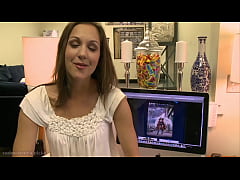 Play MP4 - Kiera King&colon; I can take a gigantic cock&excl;