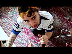 Play MP4 - vizinho h&eacute;tero me mandou pegar a&ccedil;&uacute;car na cozinha&comma; me virei e ele p&ocirc;s a rola pra fora &lpar;COMPLETO NO RED&rpar;