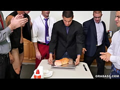 Play MP4 - Lance&rsquo;s Big Birthday Surprise