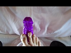 Play MP4 - 720P 1500K 94311121 STROKING MY HUGE PURPLE DILDO WITH MY OILY FEET