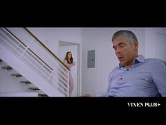 Play MP4 - VIXENPLUS College student won't stop until gets her ass filled with cock