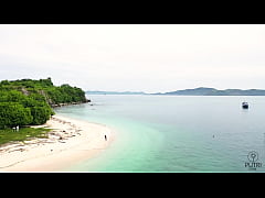 Play MP4 - Putri Cinta in 'Sailor' Film