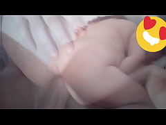 Play MP4 - Abriendo culito y lubricando com su flujo