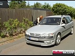 Play MP4 - Sexy mature babe gets pussy filled outdoors