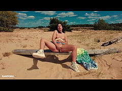 Play MP4 - Linda del Sol - Exploring the Nature