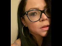 Play MP4 - Selfie Pic and Videos from Hotel Room and Bathroom