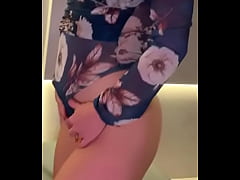 Play MP4 - Hotwife ao som de funky se exibindo pa o marid&atilde;o corno filmar e most a pepeca loirinha