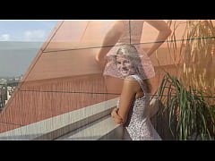 Play MP4 - THE PISSING SLUT - episode 3