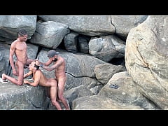 Play MP4 - Sexo na praia&period;