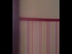 Play MP4 - J'aime sentir un gros concombre dans mon petit cul