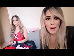 Play MP4 - Por aqu&iacute; en las I instalaciones de &num;Televisa junto a BarbaraMontxxx y RenataMendozaX