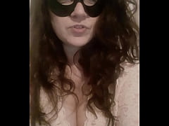 Play MP4 - Bon le live a encore coup&eacute; donc je ne vais pas insister&period;&period;&period; je vous tiens &period;&period;&period;