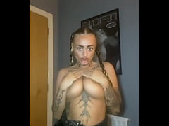 Play MP4 - Tattooed Scottish Teen's After-School Routine