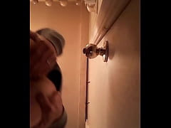 Play MP4 - Sexy ass on doorknob