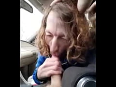 Play MP4 - sucking my buddy in car after a long day