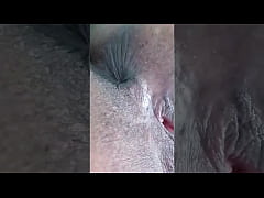 Play MP4 - XOTA MELADA&colon; A Putaria Come&ccedil;a No Cuzinho Piscando&period;