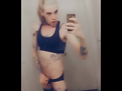 Play MP4 - Yoga Girl Loves Showing Her Body