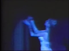 Play MP4 - A gorgeous beauty in an evening dress will show you a beautiful striptease before passionate sex