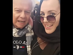 Play MP4 - Un r&eacute;alisateur pas comme les autres &excl; Mr Pierre Moro&comma; vous pourrez bient&ocirc;t &period;&period;&period;