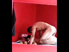 Play MP4 - Mi vecino me llevo a un hostal parte 1