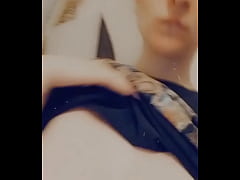 Play MP4 - Joyeux vendredi seins &agrave; tous et toutes &excl;