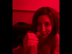Play MP4 - Me Fui Al Telo Con El Novio De Mi Amiga - Cuchi Laino