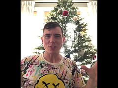 Play MP4 - Look at the way this pops out of the screen