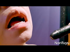 Play MP4 - Masochistic slave loves dildos