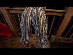 Play MP4 - babe teasing little ass in public