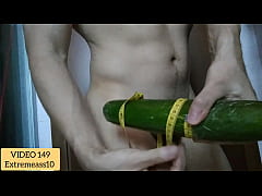 Play MP4 - The biggest cucumber ever inserted&excl;