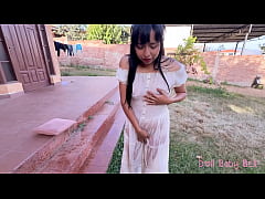 Play MP4 - Mi hermanastra termin&oacute; toda mojada por no limpiar el jard&iacute;n