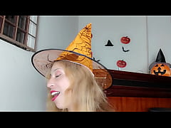 Play MP4 - Masturbating and drinking my own piss on halloween