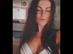 Play MP4 - Nouvelle vid&eacute;o disponible ce soir des 18h