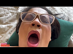 Play MP4 - Raquel&comma; morena t&iacute;mida que ficou bem safada na hora de dar o c&uacute;