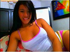 Play MP4 - Novinha na webcam
