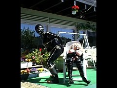 Play MP4 - Roxina2006RubberOxAndDollInSun010606XXXL&period;MPG