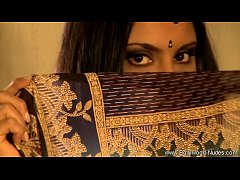 Play MP4 - Love This indian Glamour Babe