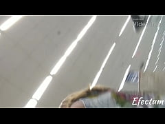 Play MP4 - Baixo da saia novinha